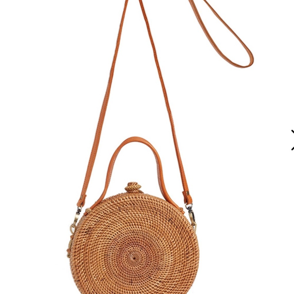 Round Woven Tan Crossbody Bag‎